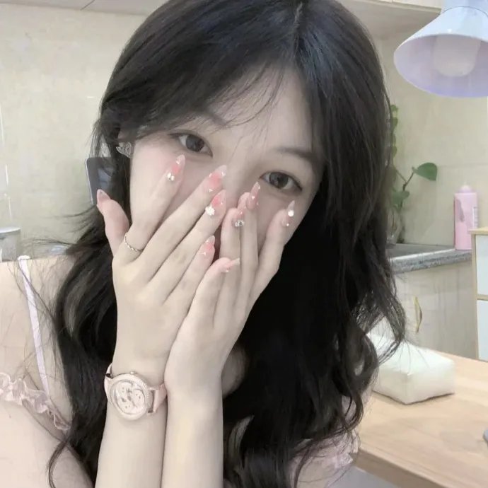 害羞机关枪少女